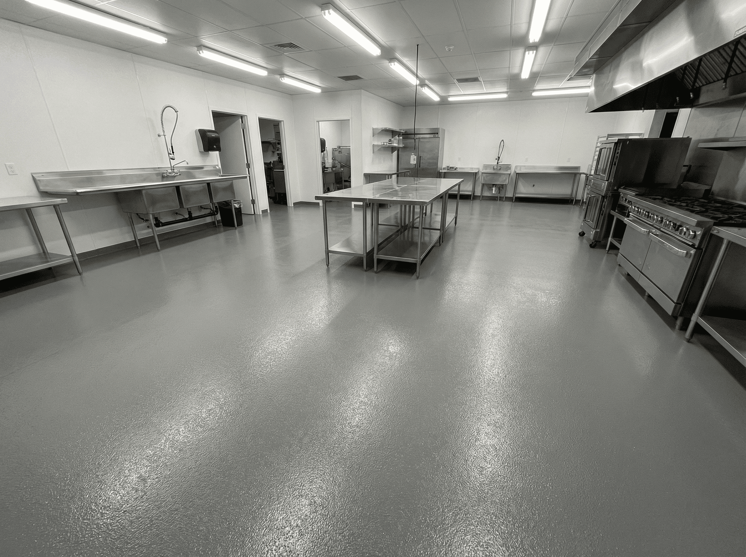 事例2: 施工完了後の床